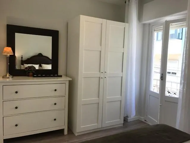 Cosy 3 Bedrooms Apartment At Campolide - 60 1A Lisboa 0*,